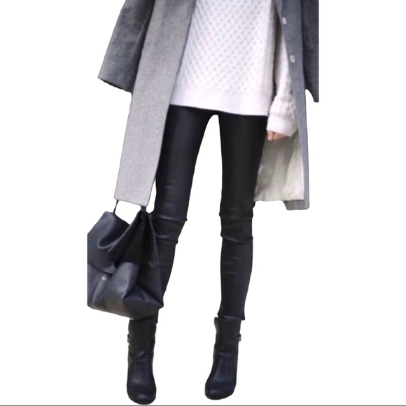 Mid-Rise Black Matte Faux Leather Shiny Leggings! - Picture 7 of 10